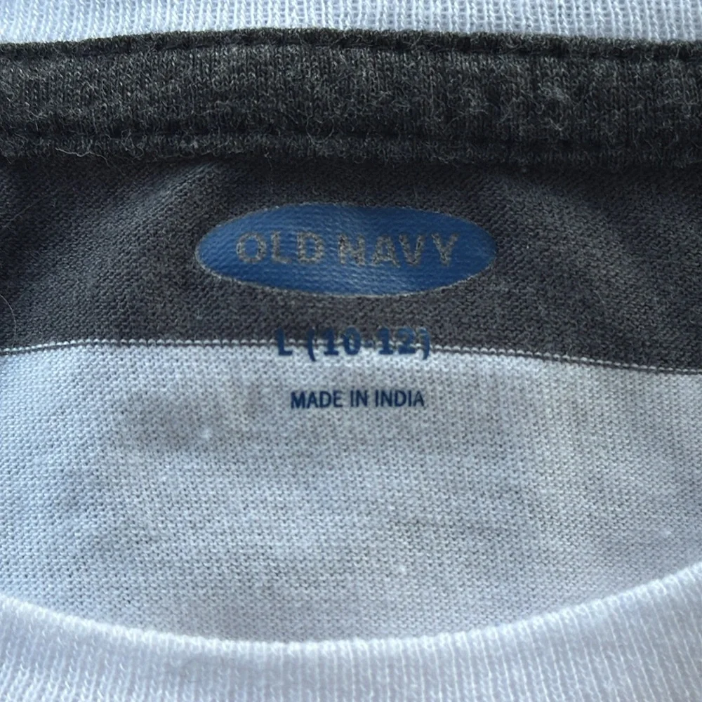 Old Navy boys black gray stripe long sleeve cotton tee size large